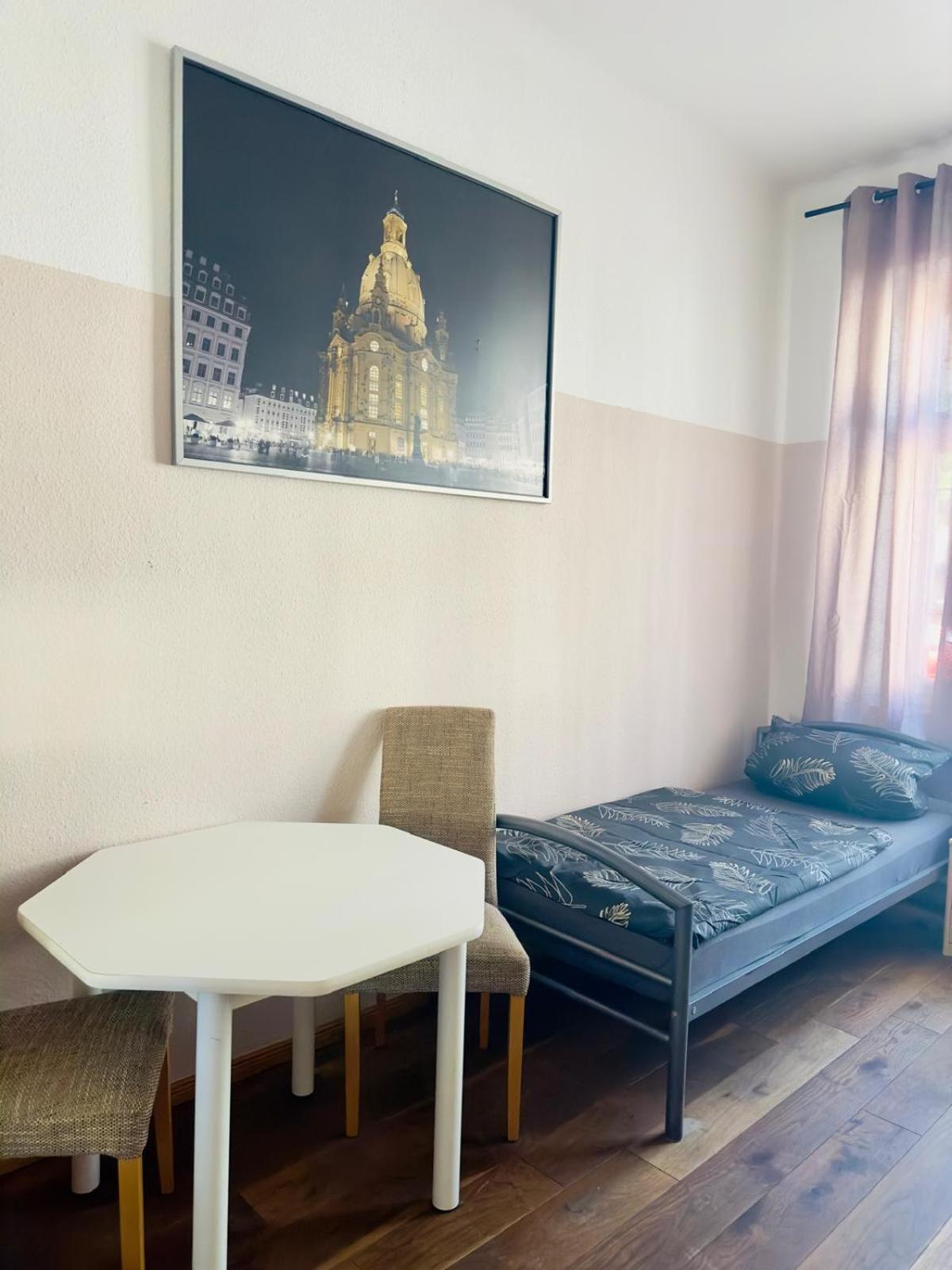 Pension Comfort Дрезден Екстер'єр фото